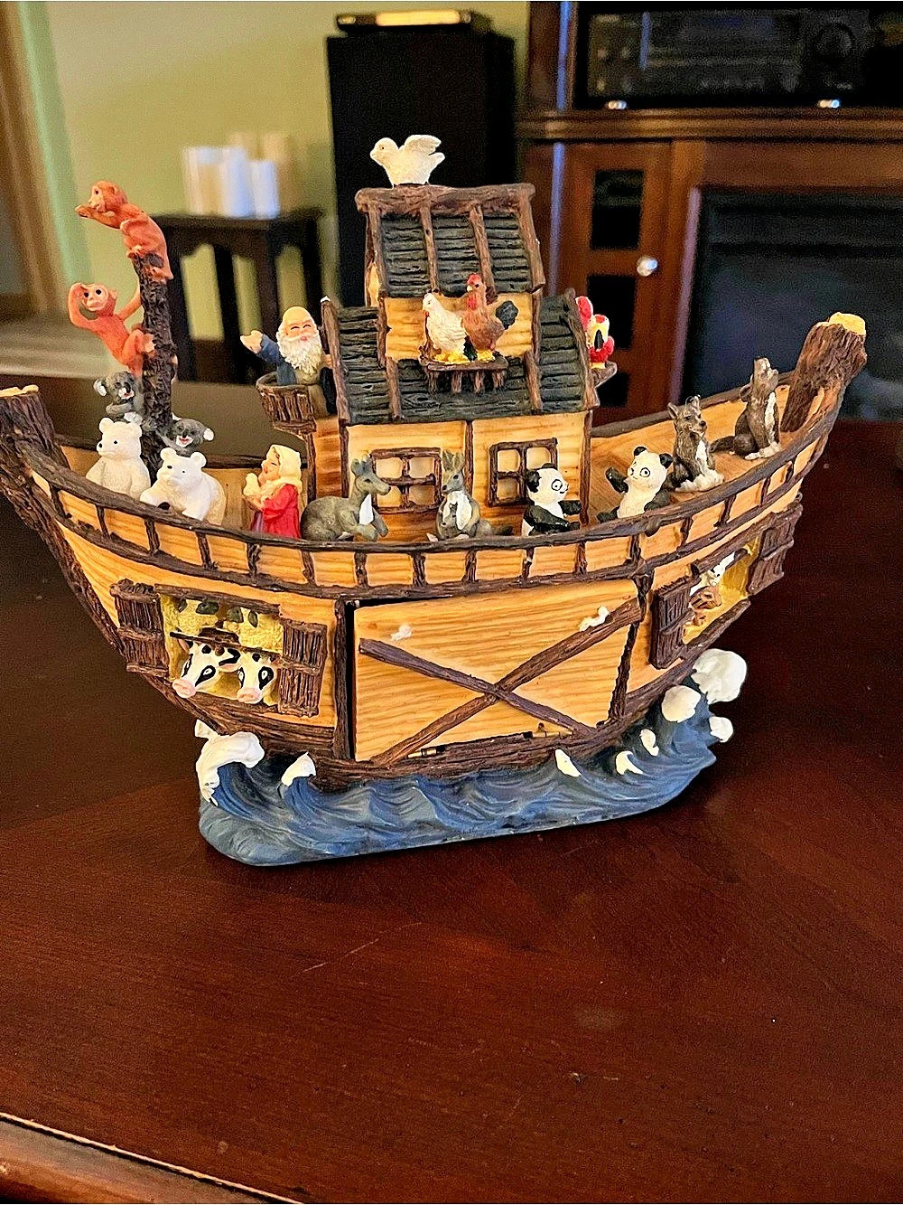 Vintage Resin Noah's Ark Figurine – Hinged Drawbridge Ramp with Lions Inside.